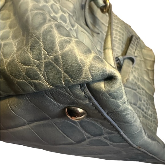 Rare Furla large leather handbag in sage green croc print 💚 perfect for travel - Picture 10 of 16